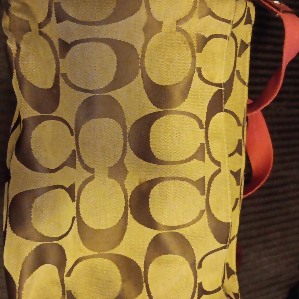 Coach Purse - Picture 5 of 9